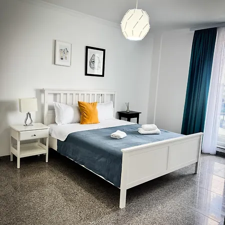 Pura Vida Mamaia Nord 2-vila Exclusivista Cu 3 Individuale Apartament Năvodari